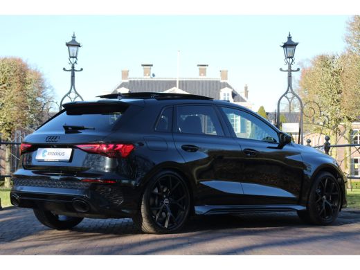 Audi RS3 2.5 TFSI RS3 400PK QUATTRO | PANO DAK | BLACK OPTIC | ALCANTARA STUUR | HEAD UP DISPLAY | CAMERA ... ActivLease financial lease
