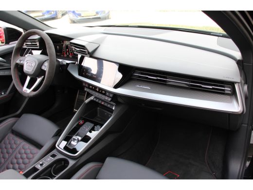 Audi RS3 2.5 TFSI RS3 400PK QUATTRO | PANO DAK | BLACK OPTIC | ALCANTARA STUUR | HEAD UP DISPLAY | CAMERA ... ActivLease financial lease
