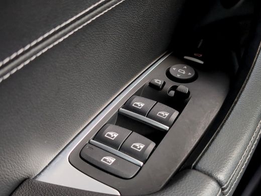 BMW X3 xDrive20i M-Sport | Laser LED | Lederen Bekleding | 19 inch | Navigatie | Cruise Control ActivLease financial lease