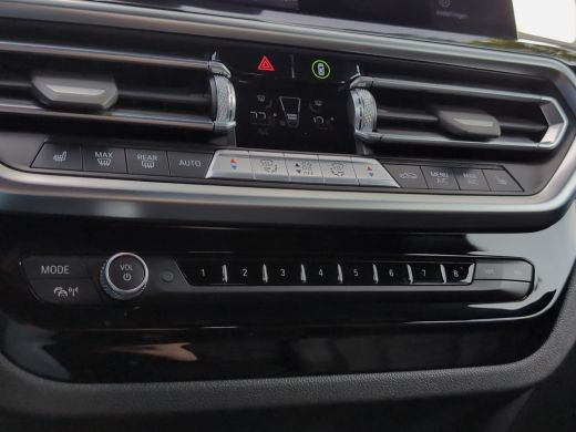 BMW X3 xDrive20i M-Sport | Laser LED | Lederen Bekleding | 19 inch | Navigatie | Cruise Control ActivLease financial lease