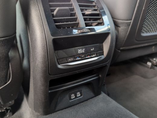 BMW X3 xDrive20i M-Sport | Laser LED | Lederen Bekleding | 19 inch | Navigatie | Cruise Control ActivLease financial lease