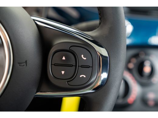 Fiat 500 1.0 Hybrid Dolcevita Finale | Parkeersensoren | Panoramadak | Apple Carplay & Android Auto | Crui... ActivLease financial lease
