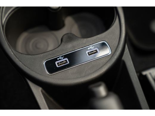 Fiat 500 1.0 Hybrid Dolcevita Finale | Parkeersensoren | Panoramadak | Apple Carplay & Android Auto | Crui... ActivLease financial lease