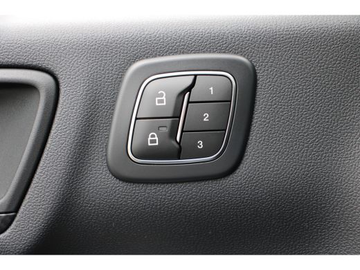 Ford Kuga 2.5 PHEV ST-LINE X | SNEL RIJDEN! | PANODAK | ELEKTR TREKHAAK | WINTERPACK | DRIVER ASS PACK | 19... ActivLease financial lease