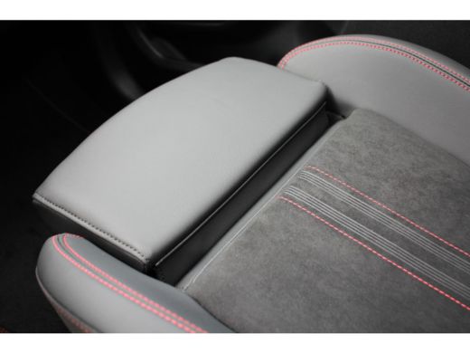 Ford Kuga 2.5 PHEV ST-LINE X | SNEL RIJDEN! | PANODAK | WINTERPACK | DRIVER ASS PACK | 19" VELGEN | 2100KG ... ActivLease financial lease