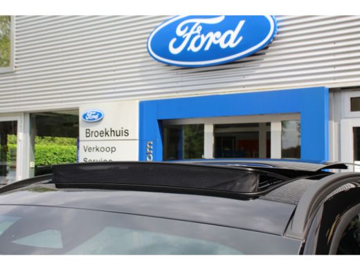 Ford Kuga 2.5 PHEV ST-LINE X | SNEL RIJDEN! | PANODAK | WINTERPACK | DRIVER ASS PACK | 19" VELGEN | 2100KG ... ActivLease financial lease