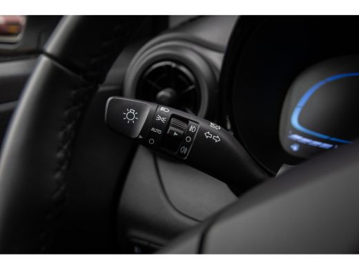 Hyundai i10 1.0 Comfort | Airco | Cruise Control | Apple Carplay/Android Auto | Achterbank in delen neerklapb... ActivLease financial lease