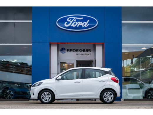 Hyundai i10 1.0 Comfort | Airco | Cruise Control | Apple Carplay/Android Auto | Achterbank in delen neerklapb... ActivLease financial lease