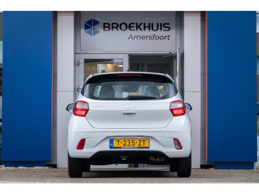 Hyundai i10 1.0 Comfort | Airco | Cruise Control | Apple Carplay/Android Auto | Achterbank in delen neerklapb... ActivLease financial lease