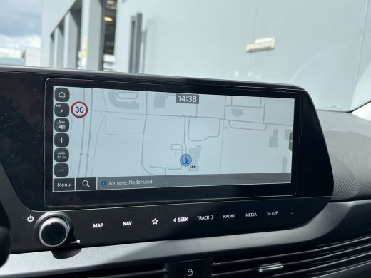 Hyundai i20 1.0 T-GDI 100pk Premium | Carplay | Climate | Camera | Keyless | Navigatie | Full Led | Bose Audi... ActivLease financial lease