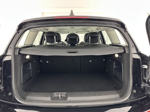Mini Clubman 1.5 Cooper Chili (INCL-BTW) Aut. *LEATHER-MICROFIBRE | FULL-LED | KEYLESS | NAVI-FULLMAP | SPORT-... ActivLease financial lease