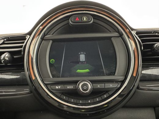 Mini Clubman 1.5 Cooper Chili (INCL-BTW) Aut. *LEATHER-MICROFIBRE | FULL-LED | KEYLESS | NAVI-FULLMAP | SPORT-... ActivLease financial lease