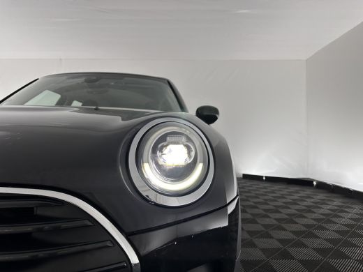 Mini Clubman 1.5 Cooper Chili (INCL-BTW) Aut. *LEATHER-MICROFIBRE | FULL-LED | KEYLESS | NAVI-FULLMAP | SPORT-... ActivLease financial lease