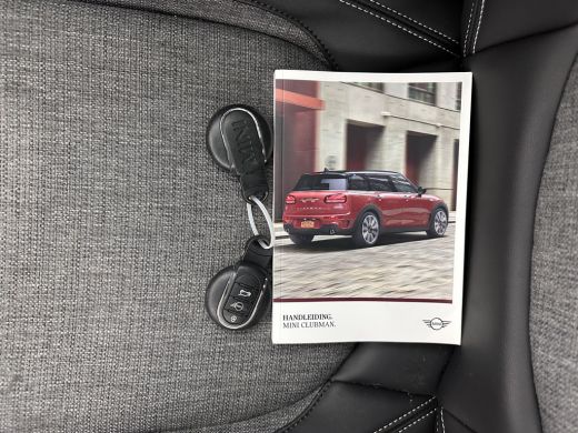 Mini Clubman 1.5 Cooper Chili (INCL-BTW) Aut. *LEATHER-MICROFIBRE | FULL-LED | KEYLESS | NAVI-FULLMAP | SPORT-... ActivLease financial lease