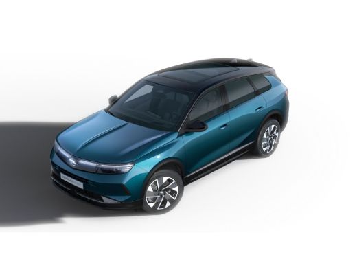 Opel Grandland GS | Draadloze telefoonlader (Inductie) | Elektronische klimaatregeling met twee zones | LED dagr... ActivLease financial lease