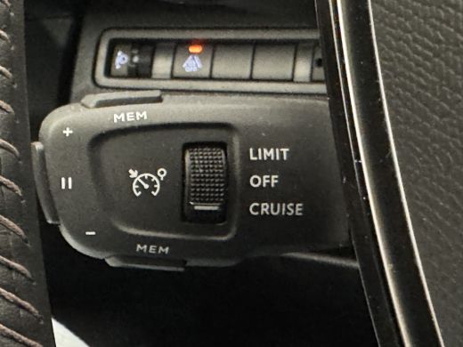 Peugeot 3008 1.2 Hybrid 145 Allure Pack Business | Camera | Navigatie | Carplay | Leder/Stof | Cruise | Climat... ActivLease financial lease