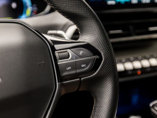 Peugeot 3008 1.6 HYbrid 225 GT 225Pk Automaat (APPLE CARPLAY, GROOT NAVI, LEDER, KEYLESS, 360 CAMERA, SPORTSTO... ActivLease financial lease
