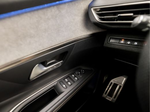 Peugeot 3008 1.6 HYbrid 225 GT 225Pk Automaat (APPLE CARPLAY, GROOT NAVI, LEDER, KEYLESS, 360 CAMERA, SPORTSTO... ActivLease financial lease