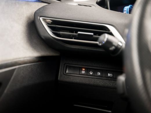 Peugeot 3008 1.6 HYbrid 225 GT 225Pk Automaat (APPLE CARPLAY, GROOT NAVI, LEDER, KEYLESS, 360 CAMERA, SPORTSTO... ActivLease financial lease