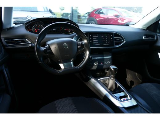 Peugeot 308 SW 1.2 PURETECH 130PK ALLURE / NAVI / LED / PDC / CLIMA / 16"LMV / CAMERA / PANO.DAK / BLUETOOTH ... ActivLease financial lease