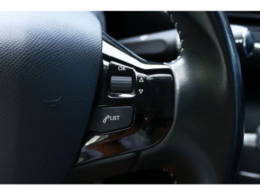 Peugeot 308 SW 1.2 PURETECH 130PK ALLURE / NAVI / LED / PDC / CLIMA / 16"LMV / CAMERA / PANO.DAK / BLUETOOTH ... ActivLease financial lease