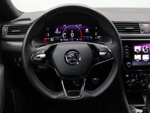 Skoda Superb Combi 1.4 TSI iV Sportline Business Trekhaak wegklapbaar, Elek. achterklep, Stoel-Stuurverwarming... ActivLease financial lease