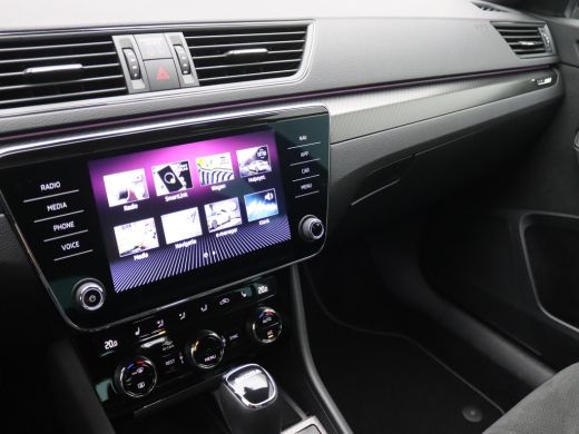 Skoda Superb Combi 1.4 TSI iV Sportline Business Trekhaak wegklapbaar, Elek. achterklep, Stoel-Stuurverwarming... ActivLease financial lease