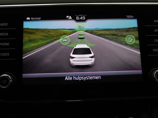 Skoda Superb Combi 1.4 TSI iV Sportline Business Trekhaak wegklapbaar, Elek. achterklep, Stoel-Stuurverwarming... ActivLease financial lease