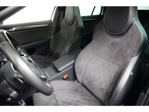 Skoda Superb Combi 1.4 TSI PHEV 204PK DSG-6 iV Sportline Business | TREKHAAK | PANORAMADAK | NAVIGATIE | 19 IN... ActivLease financial lease