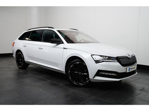 Skoda Superb Combi 1.4 TSI PHEV 204PK DSG-6 iV Sportline Business | TREKHAAK | PANORAMADAK | NAVIGATIE | 19 IN... ActivLease financial lease