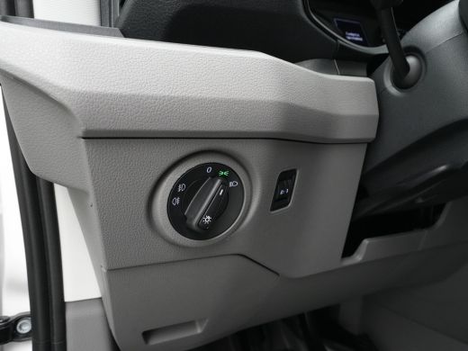 Volkswagen Crafter 35 2.0 TDI L3H3 Highline EURO VI Trekhaak Betimmering App. Camera ActivLease financial lease
