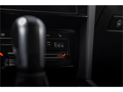 Volkswagen Passat Variant 1.4 TSI PHEV GTE Business | Achteruitrijcamera | Chroom delen exterieur | Climatronic ( 3... ActivLease financial lease