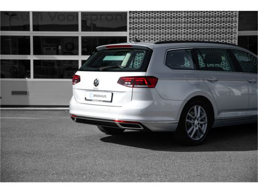 Volkswagen Passat Variant 1.4 TSI PHEV GTE Business | Achteruitrijcamera | Chroom delen exterieur | Climatronic ( 3... ActivLease financial lease