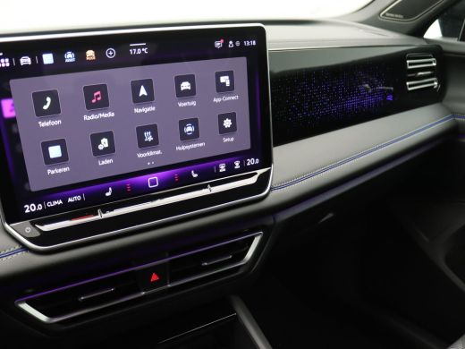 Volkswagen Tiguan 1.5 eHybrid R-Line Edition 272PK DSG Black Style, Trekhaak wegklapbaar, Panoramadak, Head-Up disp... ActivLease financial lease