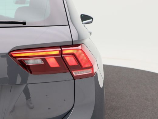 Volkswagen Tiguan 1.5 TSi 150 Pk Automaat Life Business | Camera | Carplay | Elektrische Achterklep | Privacy Glass... ActivLease financial lease