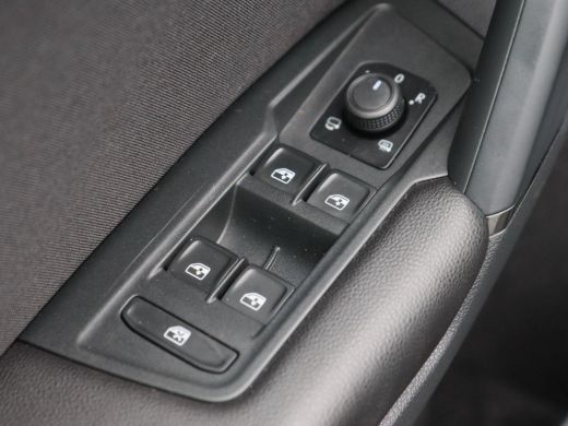 Volkswagen Tiguan 1.5 TSi 150 Pk Automaat Life Business | Camera | Carplay | Elektrische Achterklep | Privacy Glass... ActivLease financial lease