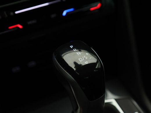 Volkswagen Tiguan 1.5 TSi 150 Pk Automaat Life Business | Camera | Carplay | Elektrische Achterklep | Privacy Glass... ActivLease financial lease