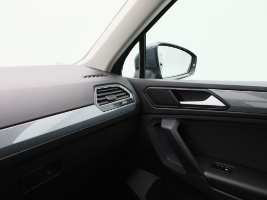 Volkswagen Tiguan 1.5 TSi 150 Pk Automaat Life Business | Camera | Carplay | Elektrische Achterklep | Privacy Glass... ActivLease financial lease