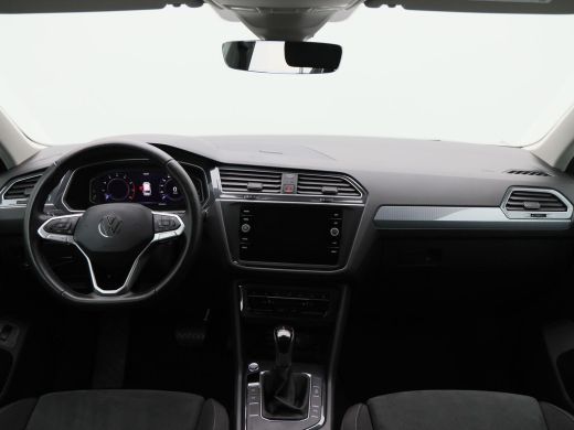 Volkswagen Tiguan 1.5 TSi 150 Pk Automaat Life Business | Camera | Carplay | Elektrische Achterklep | Privacy Glass... ActivLease financial lease