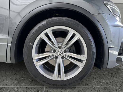 Volkswagen Tiguan 1.5 TSI ACT 150pk DSG R-Line | Pano dak | Leder ActivLease financial lease