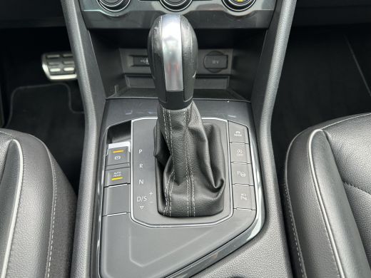 Volkswagen Tiguan 1.5 TSI ACT 150pk DSG R-Line | Pano dak | Leder ActivLease financial lease