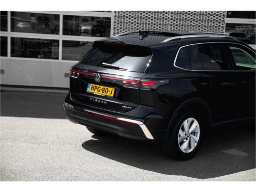 Volkswagen Tiguan 1.5TSi 272pk eHybrid Elegance | Panoramadak | Harman Kardon | Trekhaak | ActivLease financial lease