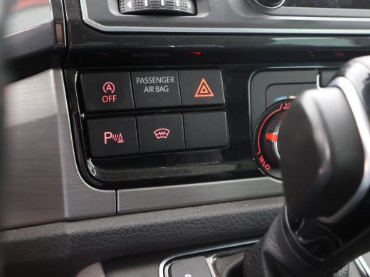 Volkswagen Transporter 2.0 TDI L2H1 4MOTION 204 PK DSG AUT. DUBBEL CAB. HIGHLINE + SCHUIFDAK | LED | ADAPTIVE CRUISE | 2... ActivLease financial lease