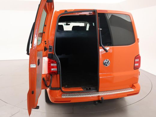 Volkswagen Transporter 2.0 TDI L2H1 4MOTION 204 PK DSG AUT. DUBBEL CAB. HIGHLINE + SCHUIFDAK | LED | ADAPTIVE CRUISE | 2... ActivLease financial lease