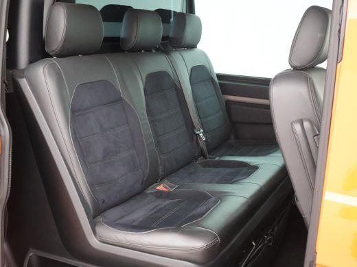 Volkswagen Transporter 2.0 TDI L2H1 4MOTION 204 PK DSG AUT. DUBBEL CAB. HIGHLINE + SCHUIFDAK | LED | ADAPTIVE CRUISE | 2... ActivLease financial lease