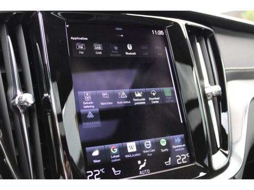 Volvo  S60 B3 R-Design | Styling-Pakket | Panoramisch schuif-/kanteldak | Stoel & stuurwielverwarming | ActivLease financial lease
