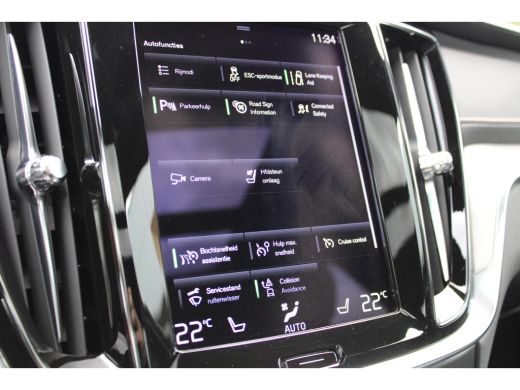 Volvo  S60 B3 R-Design | Styling-Pakket | Panoramisch schuif-/kanteldak | Stoel & stuurwielverwarming | ActivLease financial lease