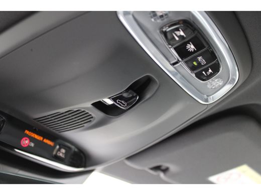 Volvo  S60 B3 R-Design | Styling-Pakket | Panoramisch schuif-/kanteldak | Stoel & stuurwielverwarming | ActivLease financial lease
