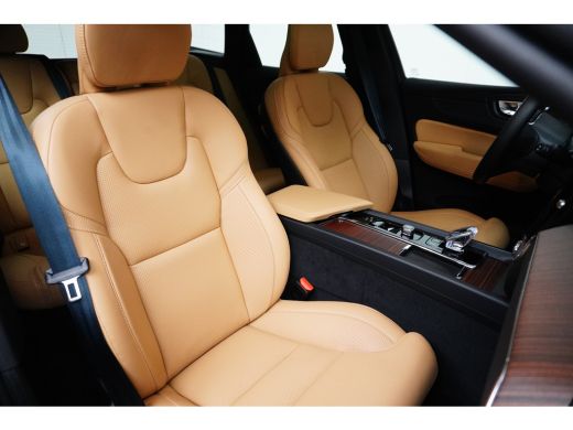 Volvo  XC60 2.0 T6 Plug-in hybrid AWD Plus Dark | Achterbank verwarmd | Apple Carplay/Android Auto|telefoonin... ActivLease financial lease