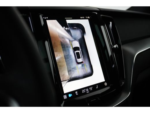 Volvo  XC60 2.0 T6 Plug-in hybrid AWD Plus Dark | Achterbank verwarmd | Elektrisch glazen panorama-dak | Elek... ActivLease financial lease